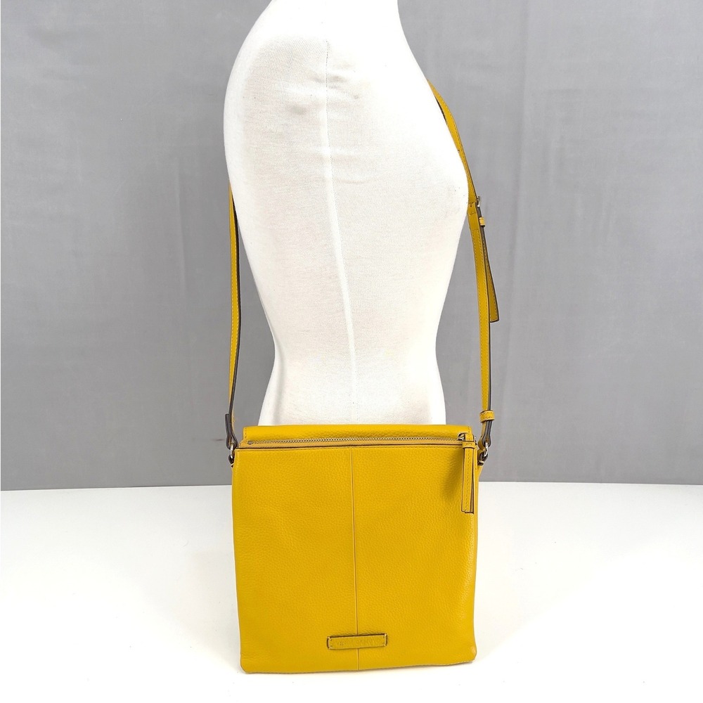 Vince Camuto Gally Leather Crossbody Bag Mustard Yellow Messenger Everyday
